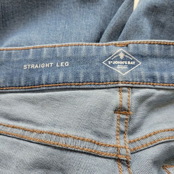 St. John's Bay Straight Leg Light Wash Jeans 12 Petite - Picture 7 of 9
